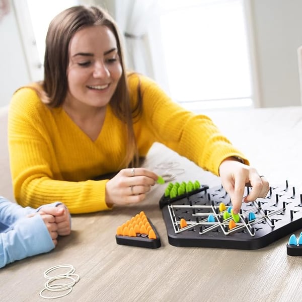 💥New Year Gift Sale 60% OFF💥Chain Triangle Chess Game 🔺