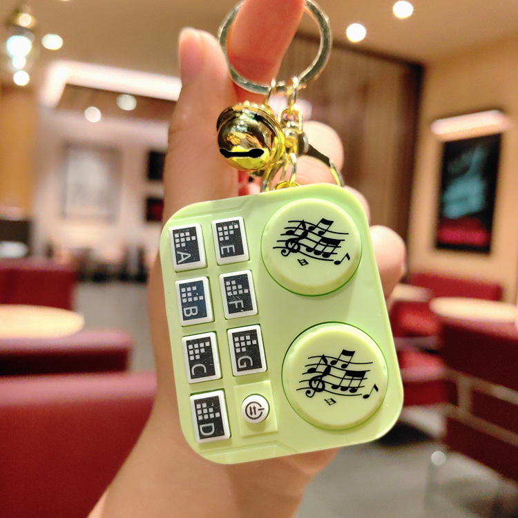 💥New Year's Sale 60% OFF💥Mini Music DJ Disc Player Keychain 🎶