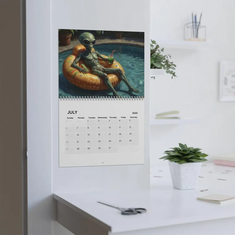 👽Funny Alien Wall Calendar 2025