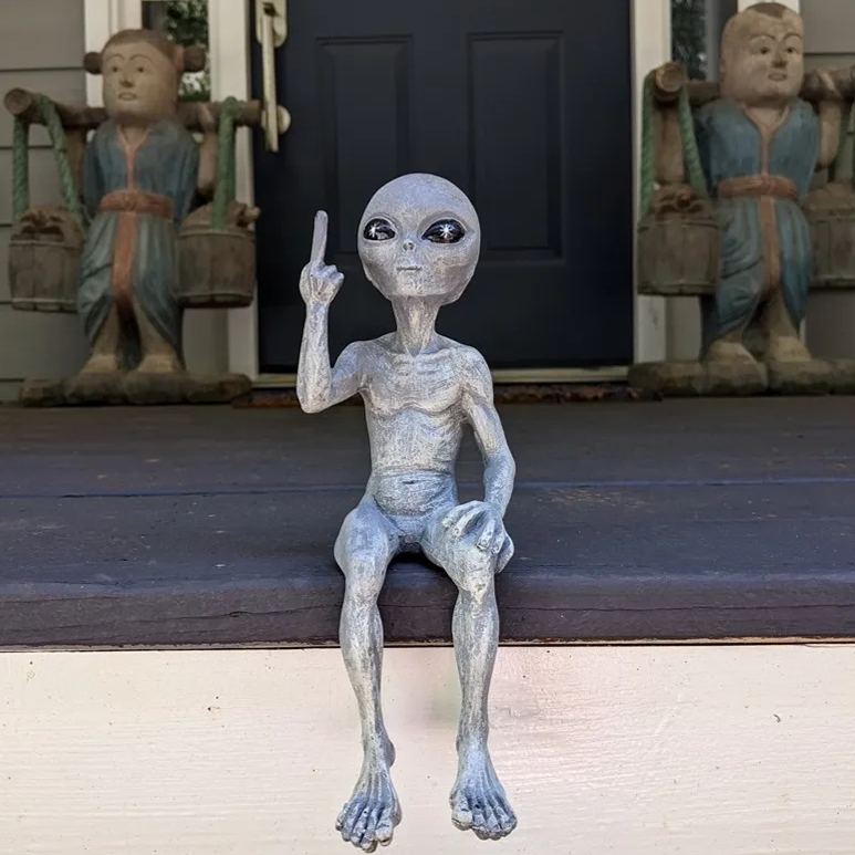 🔥49% OFF🔥👽Rude Alien Statue “Flipping The Bird” 10″ H Shelf Sitter🖕