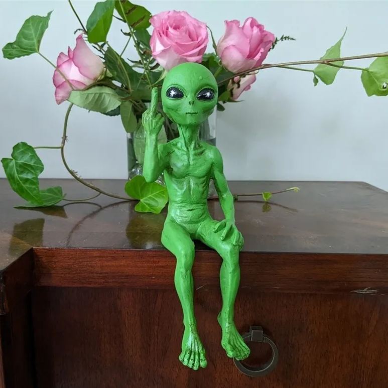 🔥49% OFF🔥👽Rude Alien Statue “Flipping The Bird” 10″ H Shelf Sitter🖕