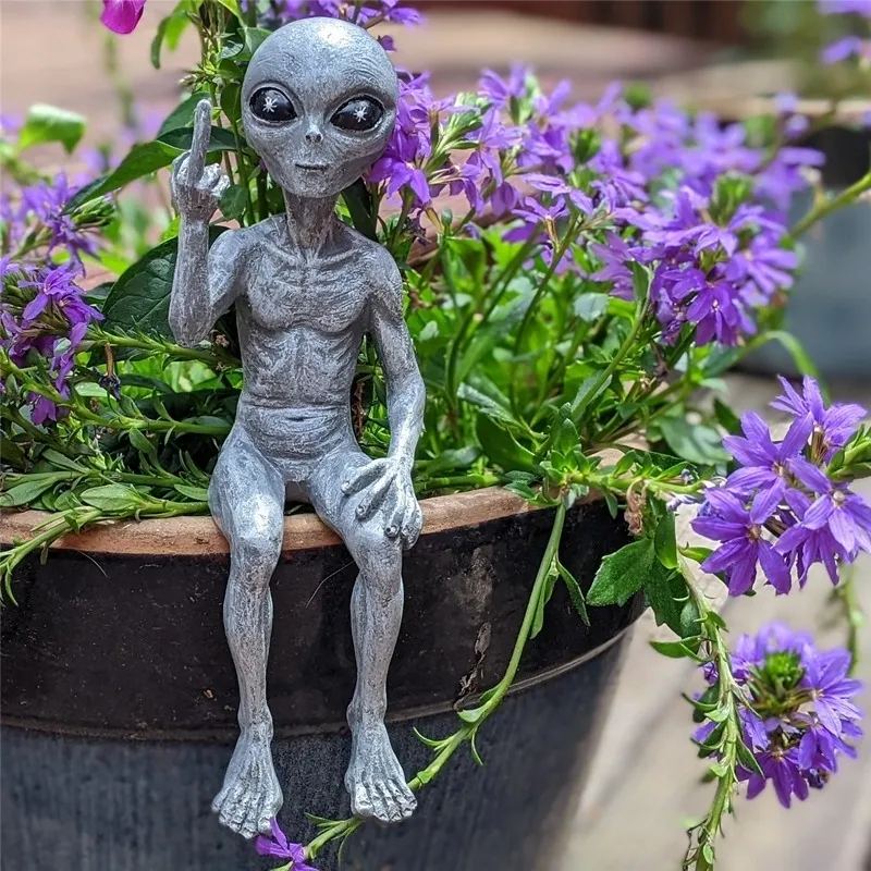🔥49% OFF🔥👽Rude Alien Statue “Flipping The Bird” 10″ H Shelf Sitter🖕