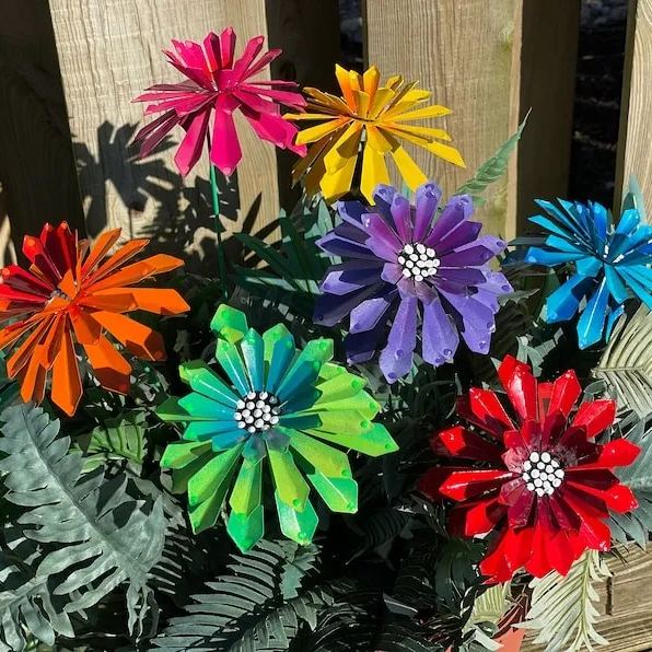 🔥Hot Sale 50% Off🔥🌸Metal Flower Garden Stakes