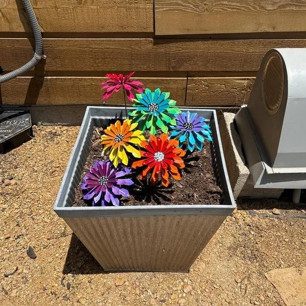 🔥Hot Sale 50% Off🔥🌸Metal Flower Garden Stakes