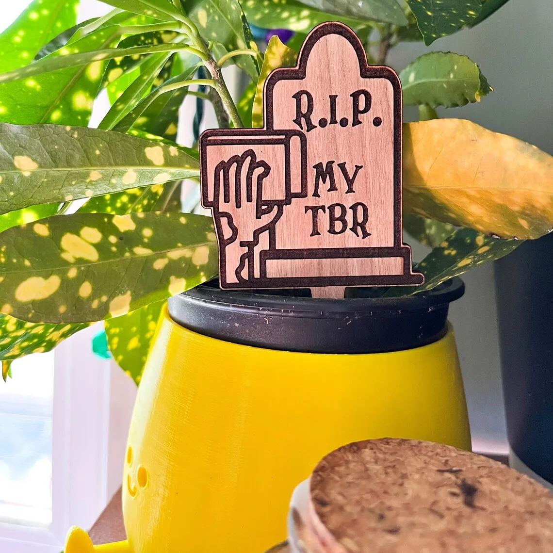 🪦Halloween Funny Tombstone Plant Stakes🤣