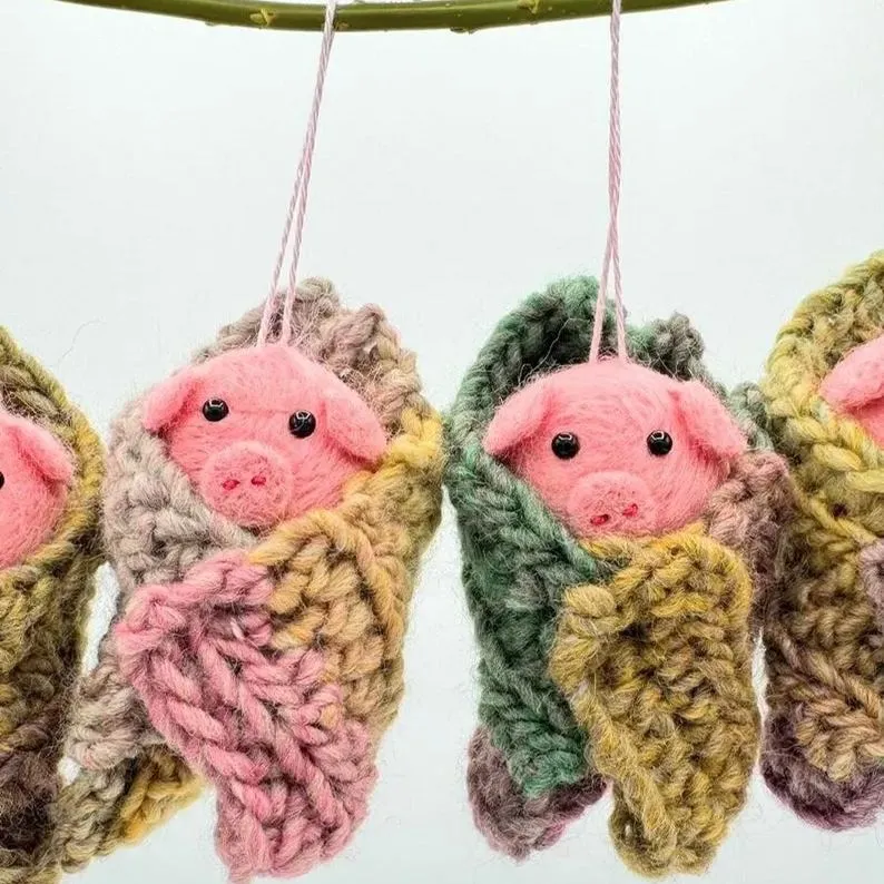 🎁Handmade Pig In Blanket Decoration