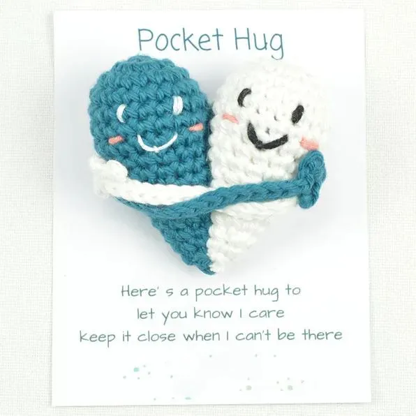 🎁Crochet Pocket Hearts-Hugging Love Heart💞