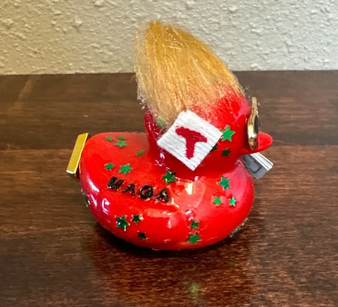 为您的吉普车定制特朗普鸭图像 1