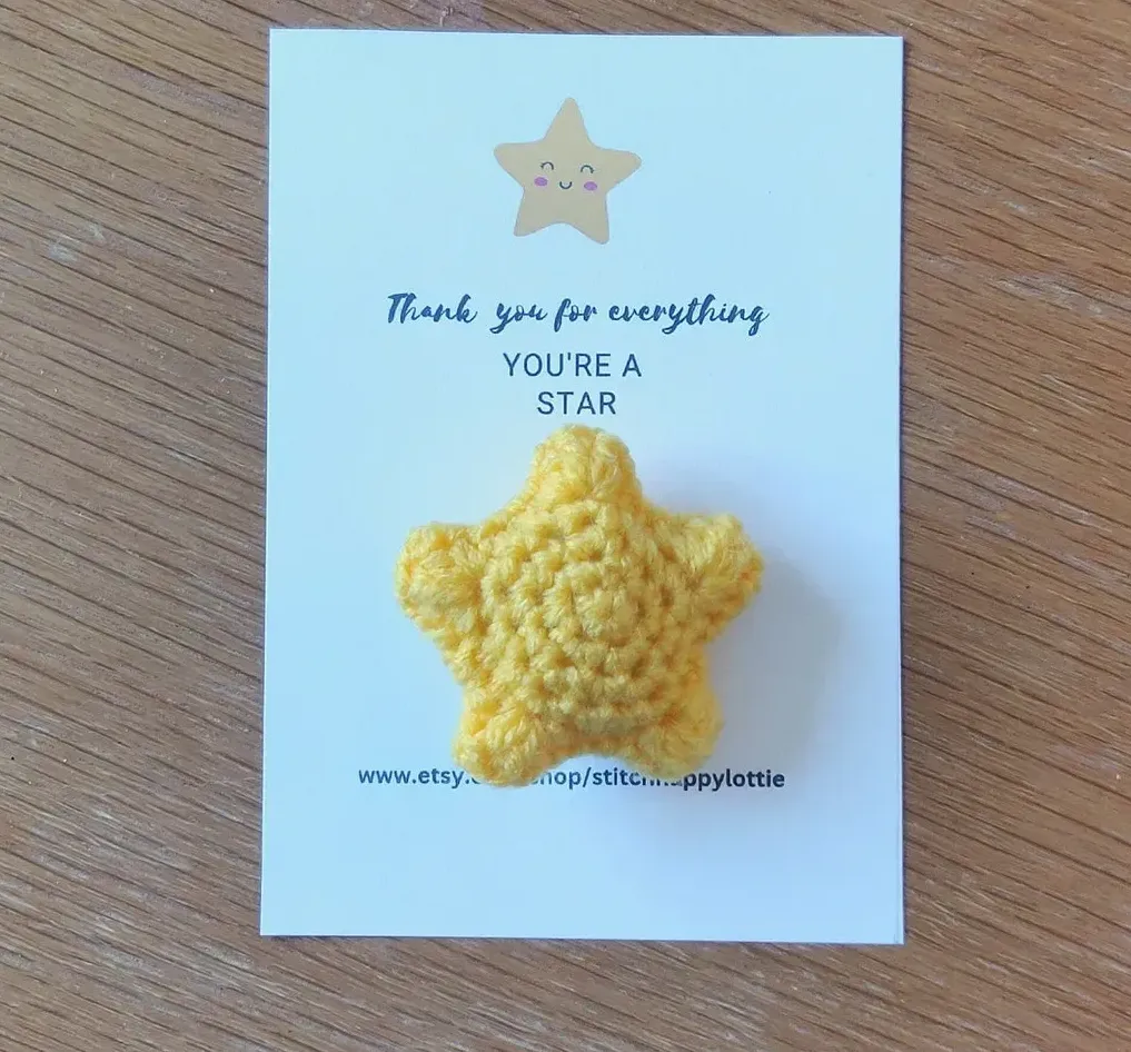 许愿星口袋拥抱、朋友就像星星、你是一颗星星、感谢礼物、钩针星星、教师礼物、母亲节、生日、新生儿图像 5