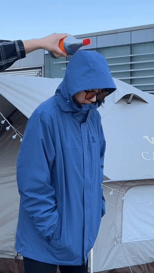 冲锋衣_26.gif