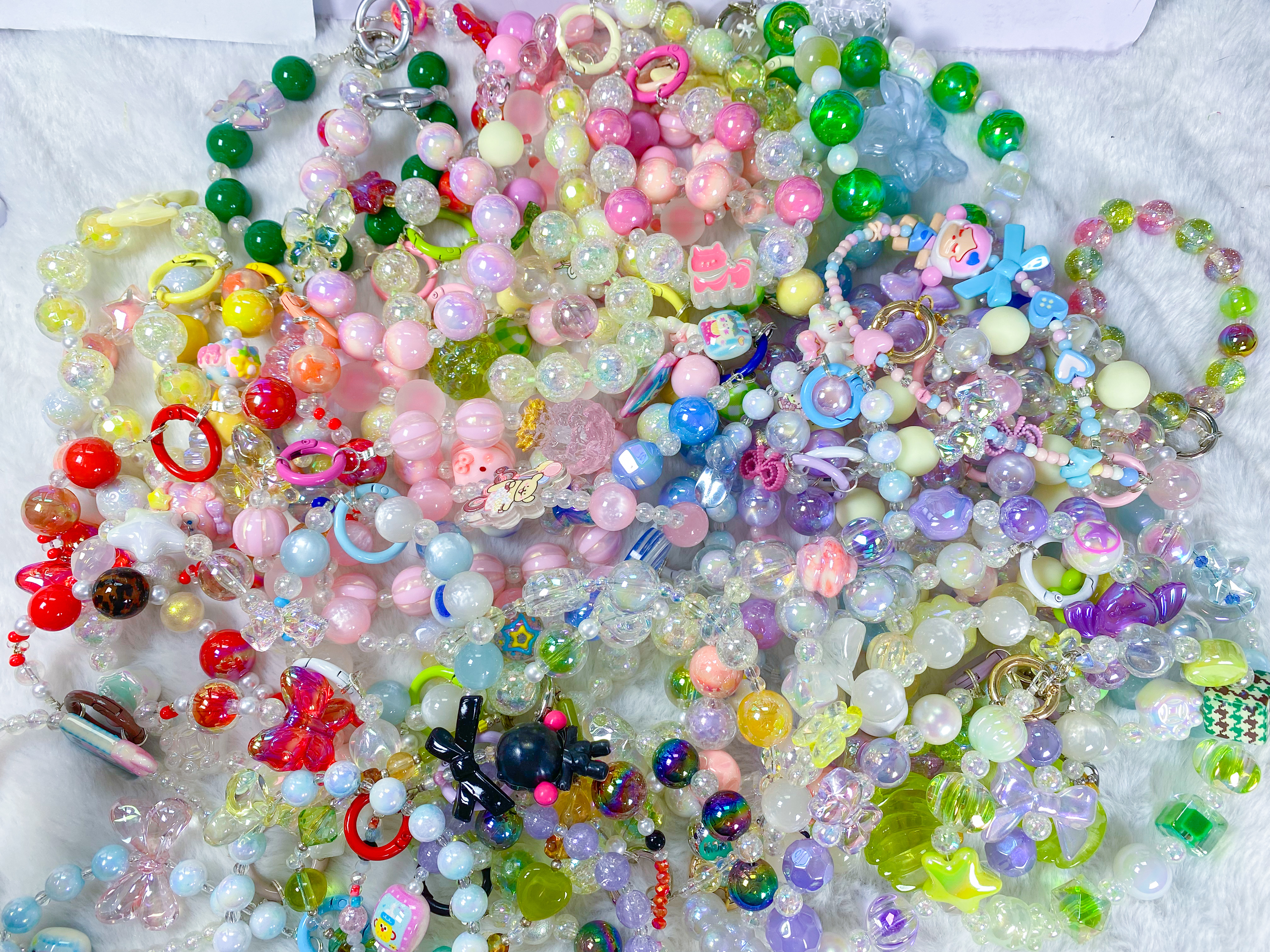 Key chains original designs 52 pieces