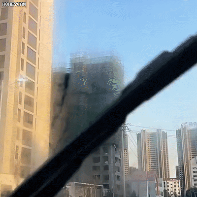 自動車のガラスの艶だしマウス型ガラス洗浄剤
