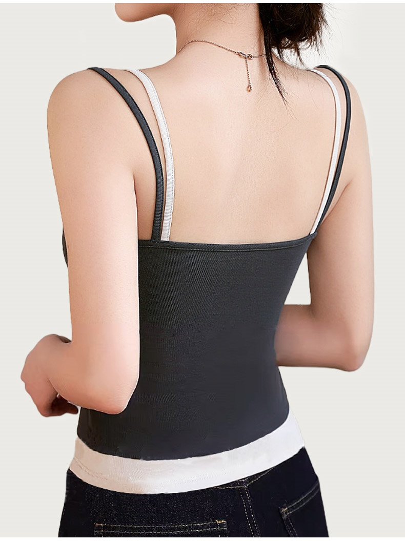 더블 어깨끈 투인원 레이어드 나시 모델 착용 이미지 VEIMIA 베이미아