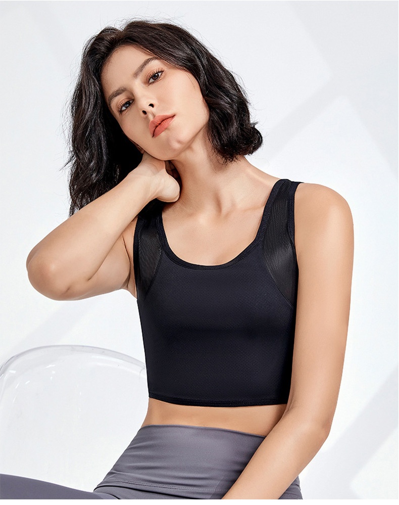 큰 가슴 작아 보이는 스포츠 브라 모델 착용 이미지 블랙 VEIMIA