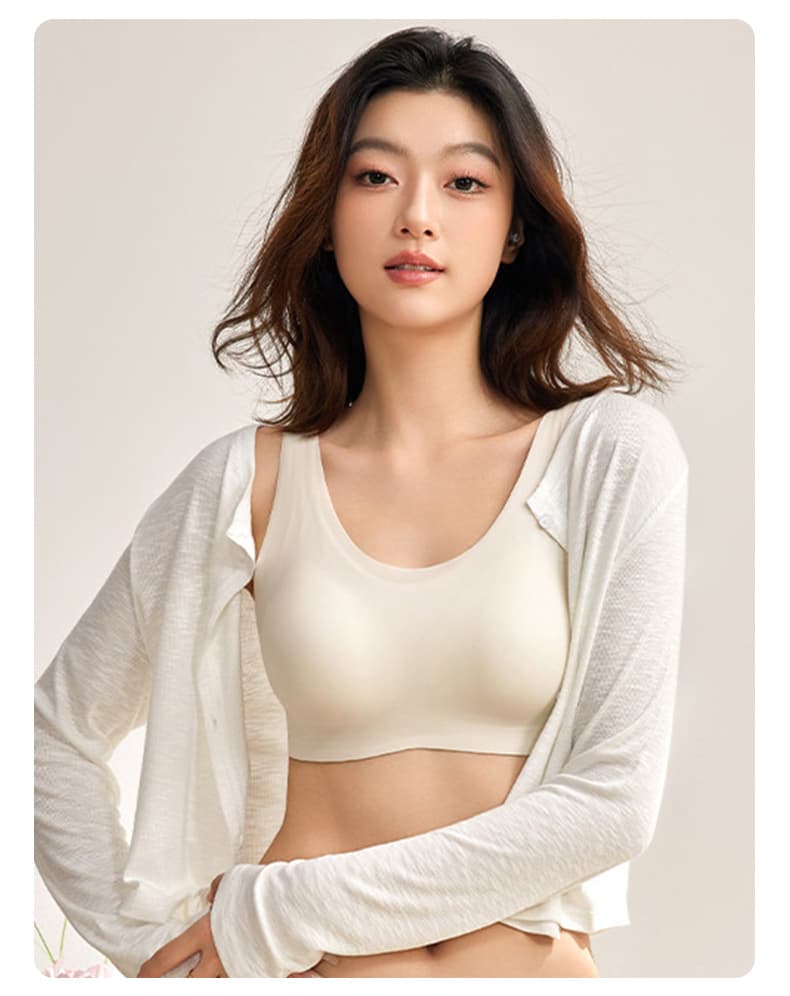 퍼펙트 심리스 브라 모델 착용 이미지 화이트 VEIMIA 베이미아