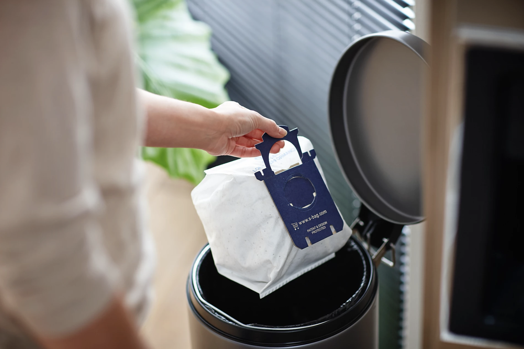 Philips 飛利浦2000系列 塵袋式吸塵機 **贈品 : 吸塵紙袋乙盒 送完即止