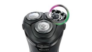 緊貼皮膚滑動，締造順滑而平整的剃鬚效果