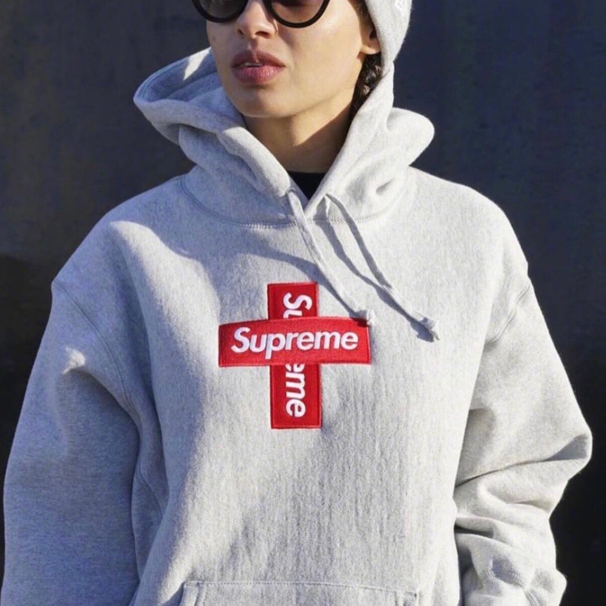 クロスボックスロゴパーカー 美品 supreme cross box logo クロス