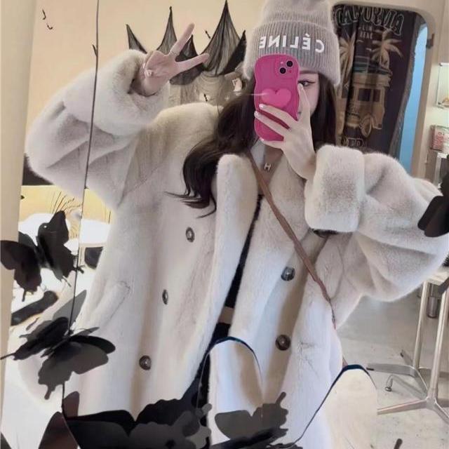 [친환경 모피] 밍크털 모직 골드버튼 도톰한 코트