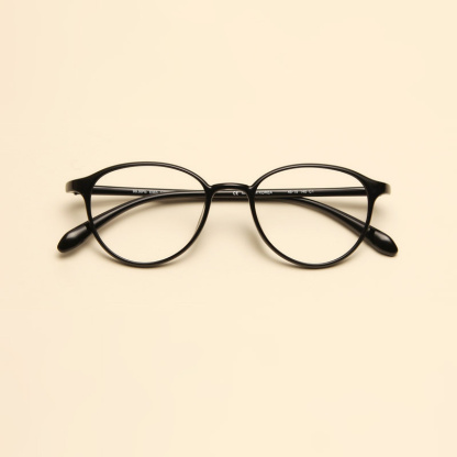 Ultraleichte Lesebrille mit integriertem Blaulichtfilter