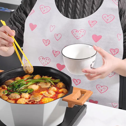 新款一次性不織布圍裙愛心透氣印花家庭用餐吃飯燒烤餐飲罩衣圍裙