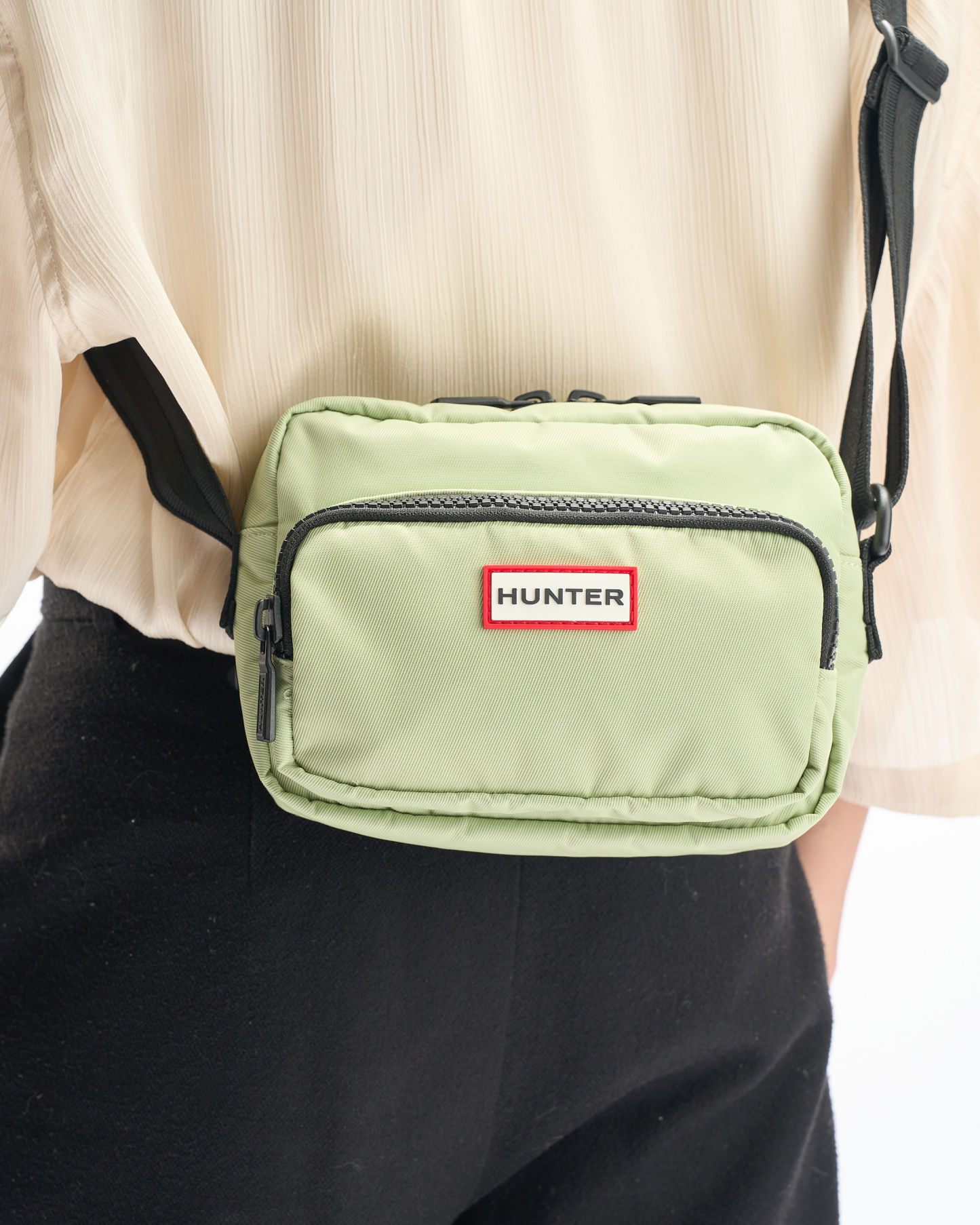 NYLON CROSSBODY
