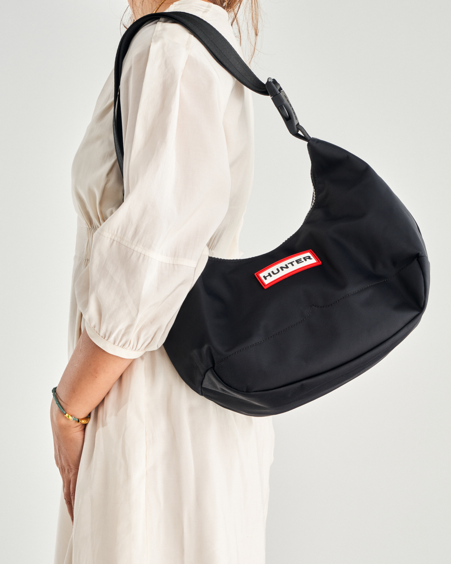 NYLON MIDI HOBO