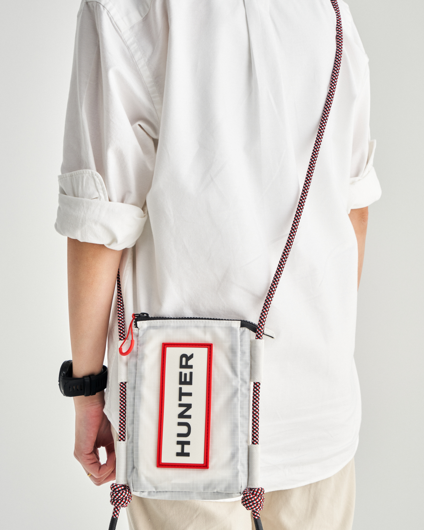 TRAVEL RIPSTOP PHONE POUCH