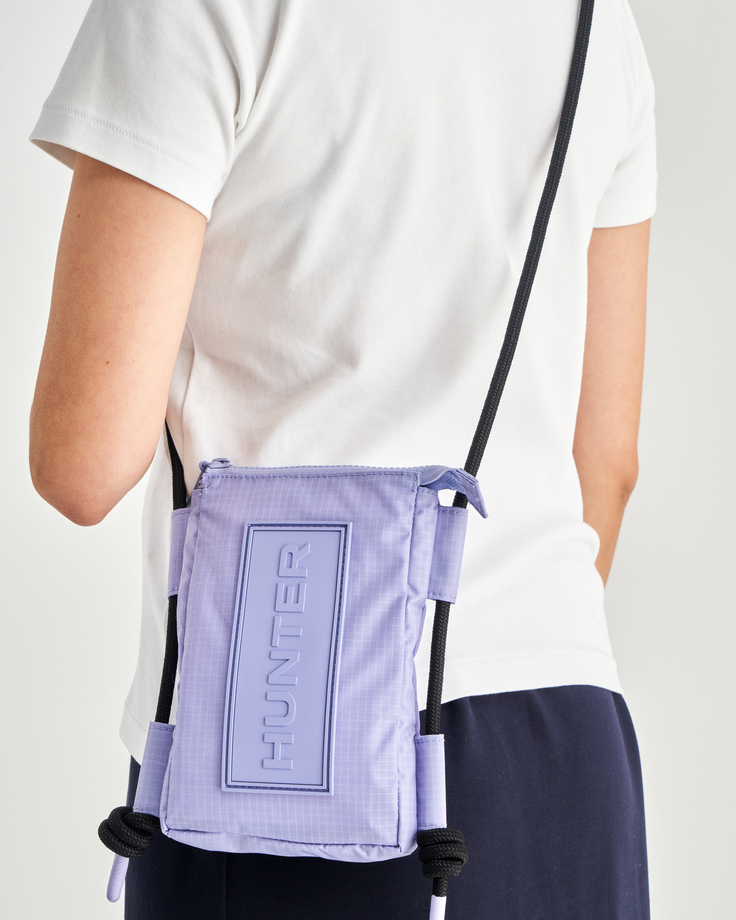 TRAVEL RIPSTOP PHONE POUCH