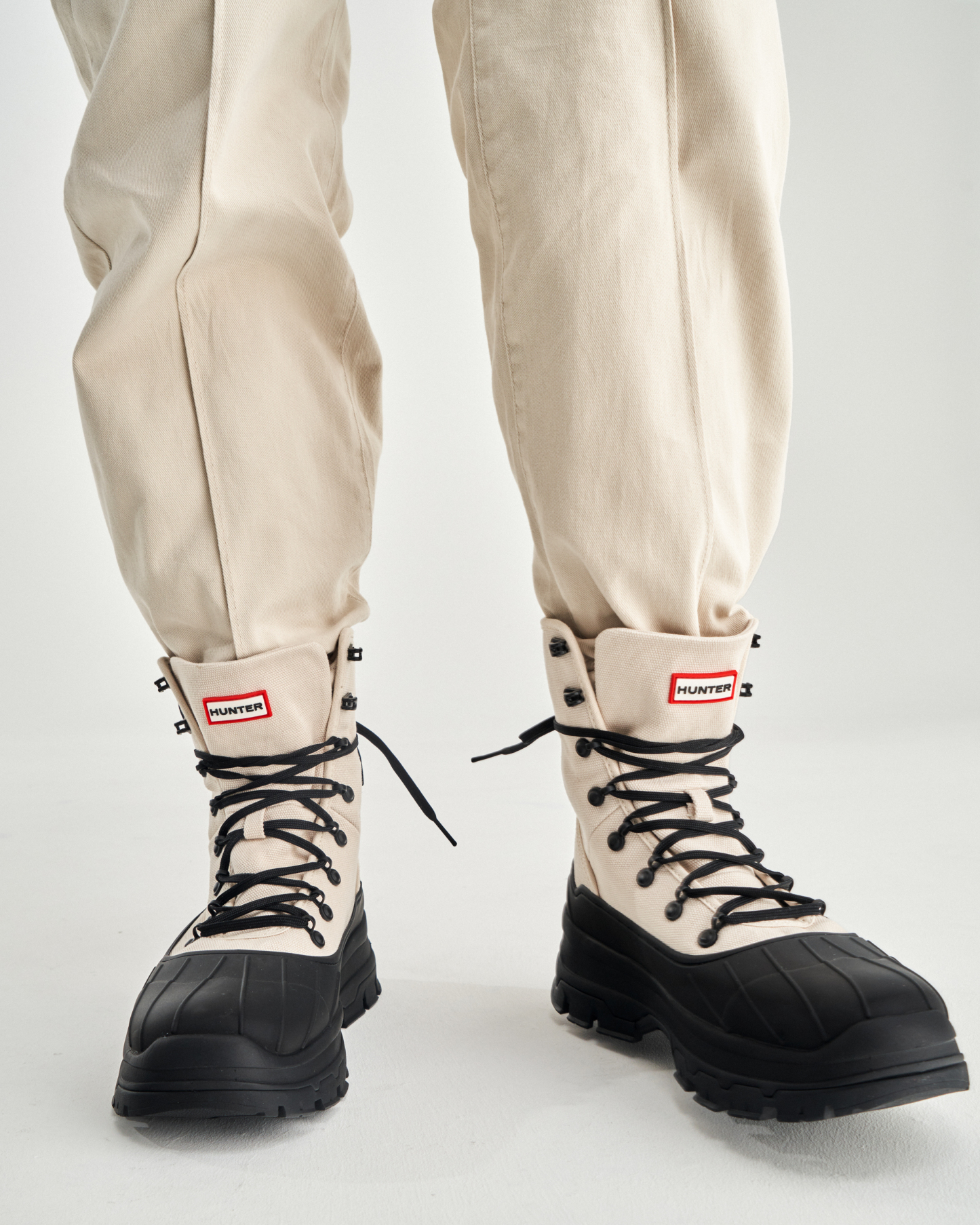 WOMEN'S EXPLORER DESERT BOOTS