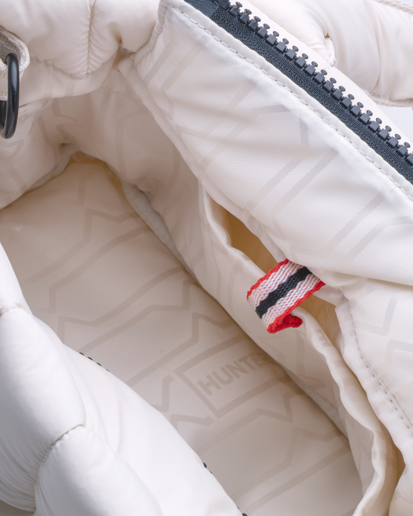 INTREPID PUFFER MINI TOTE