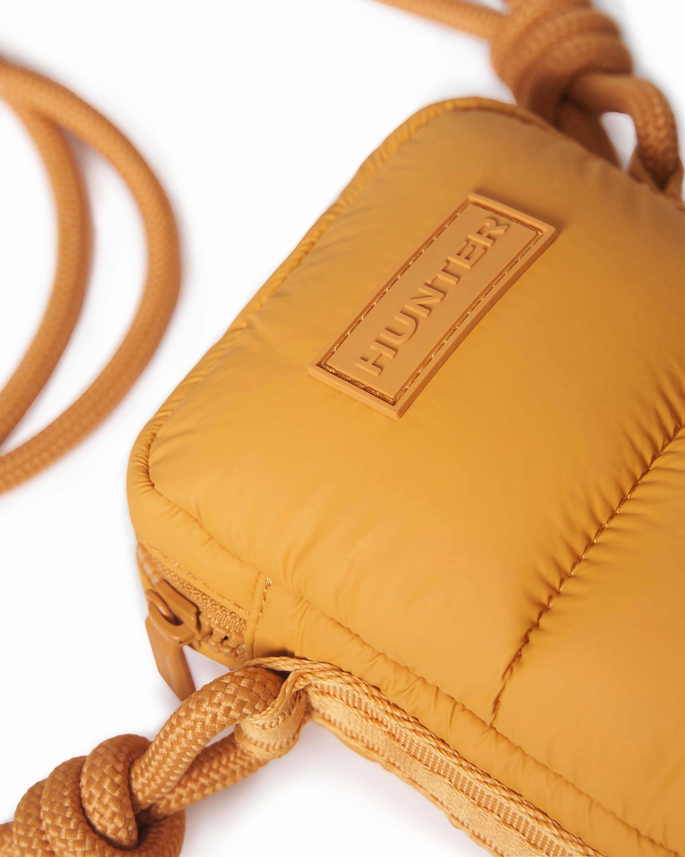 INTREPID EXTRA PUFFED PHONE POUCH