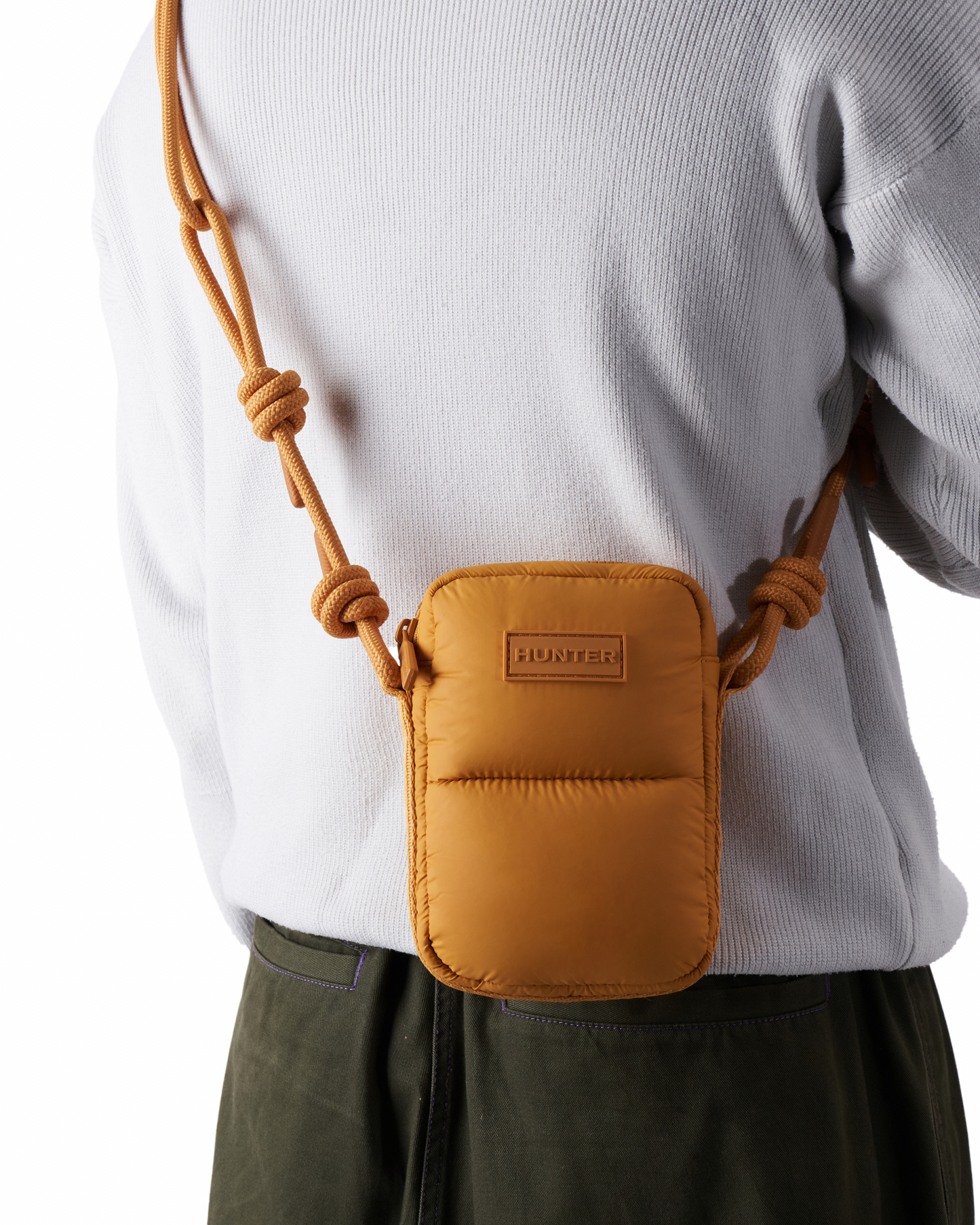 INTREPID EXTRA PUFFED PHONE POUCH