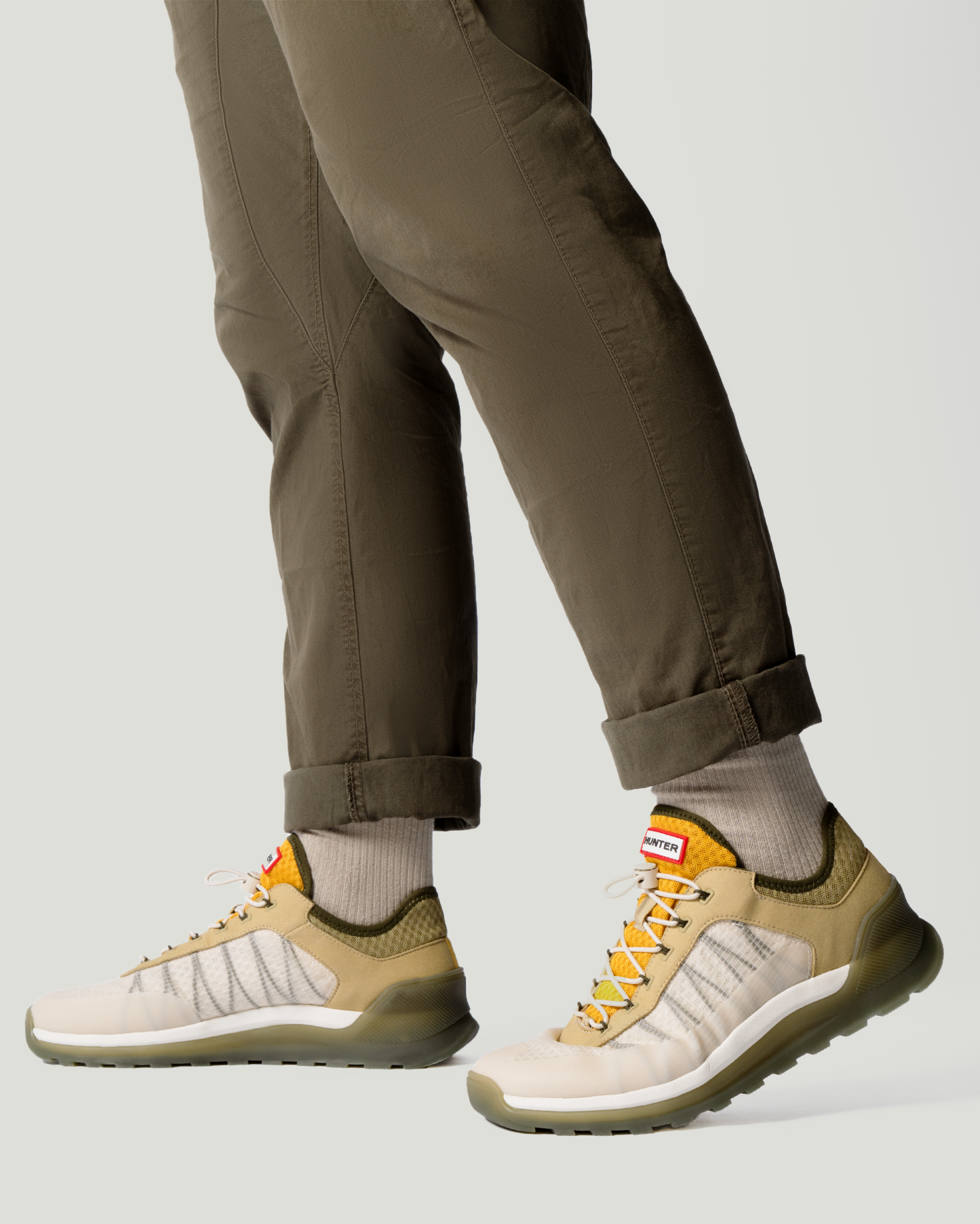 MEN'S TRAVEL TRAINERS