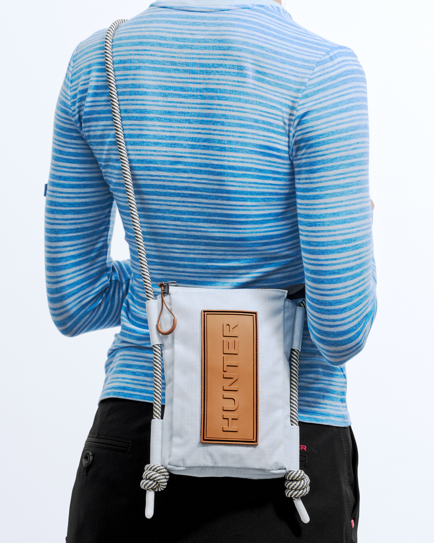 TRAVEL RIPSTOP PHONE POUCH