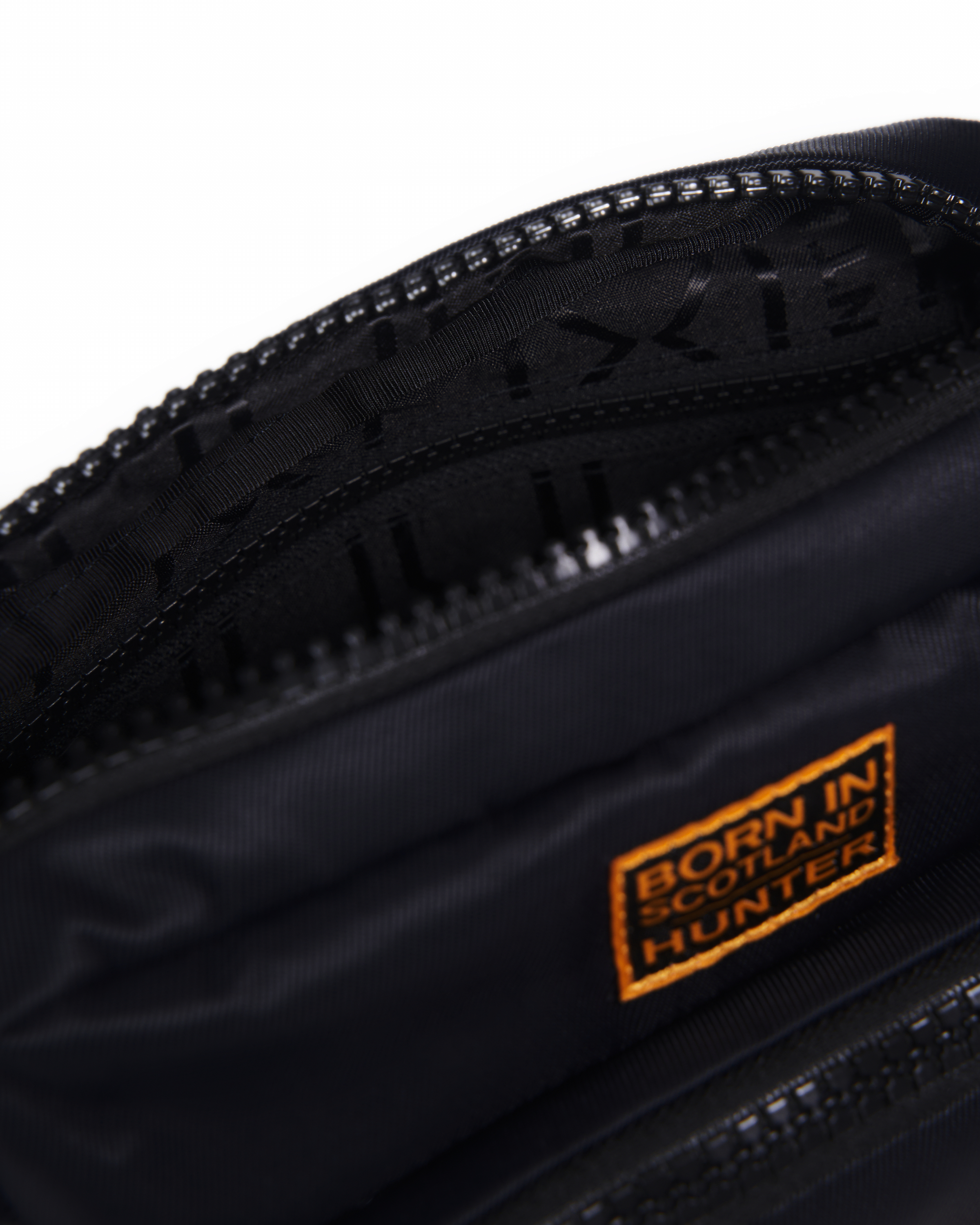 NYLON CROSSBODY - BORN IN SCOTLAND