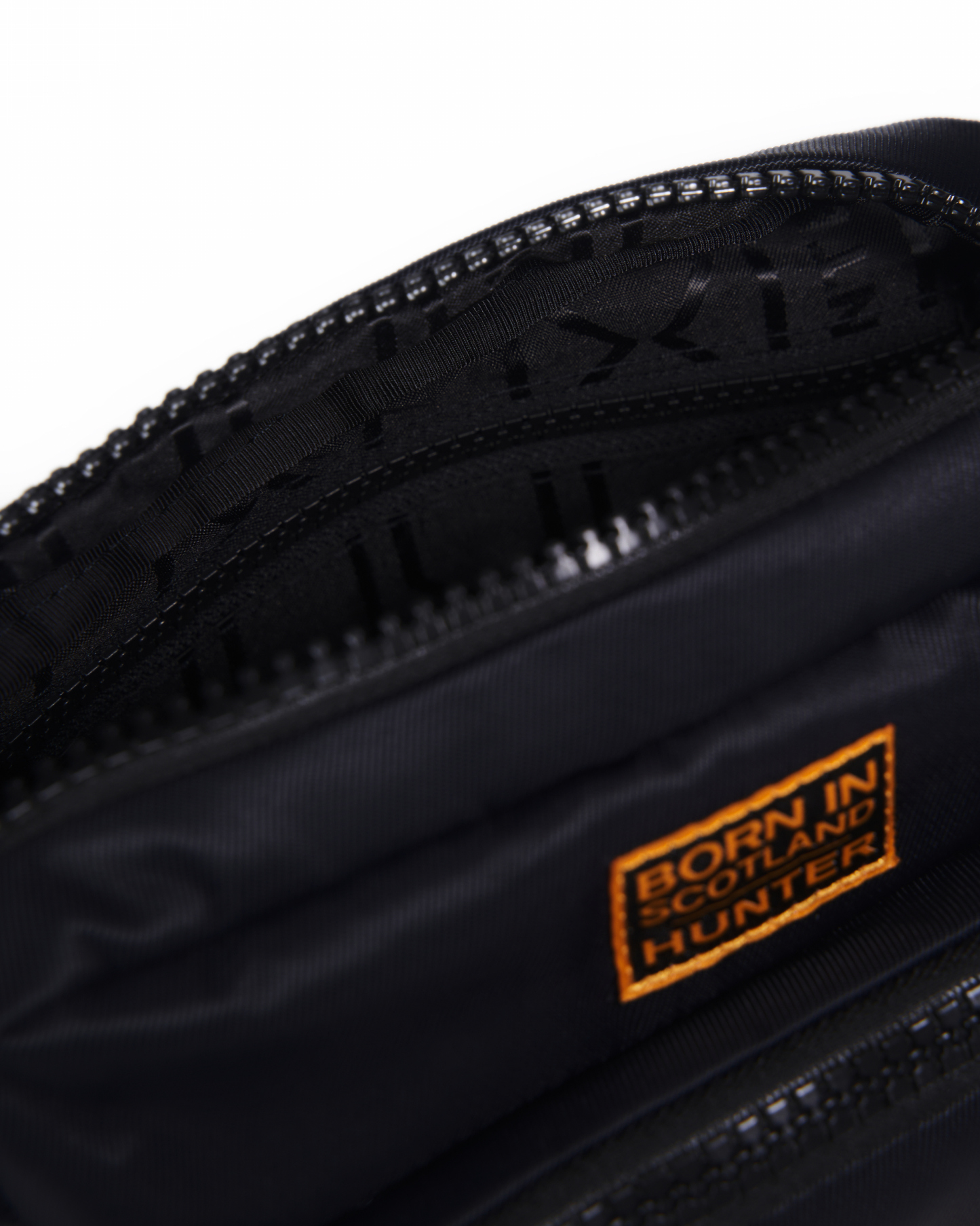 NYLON CROSSBODY - BORN IN SCOTLAND