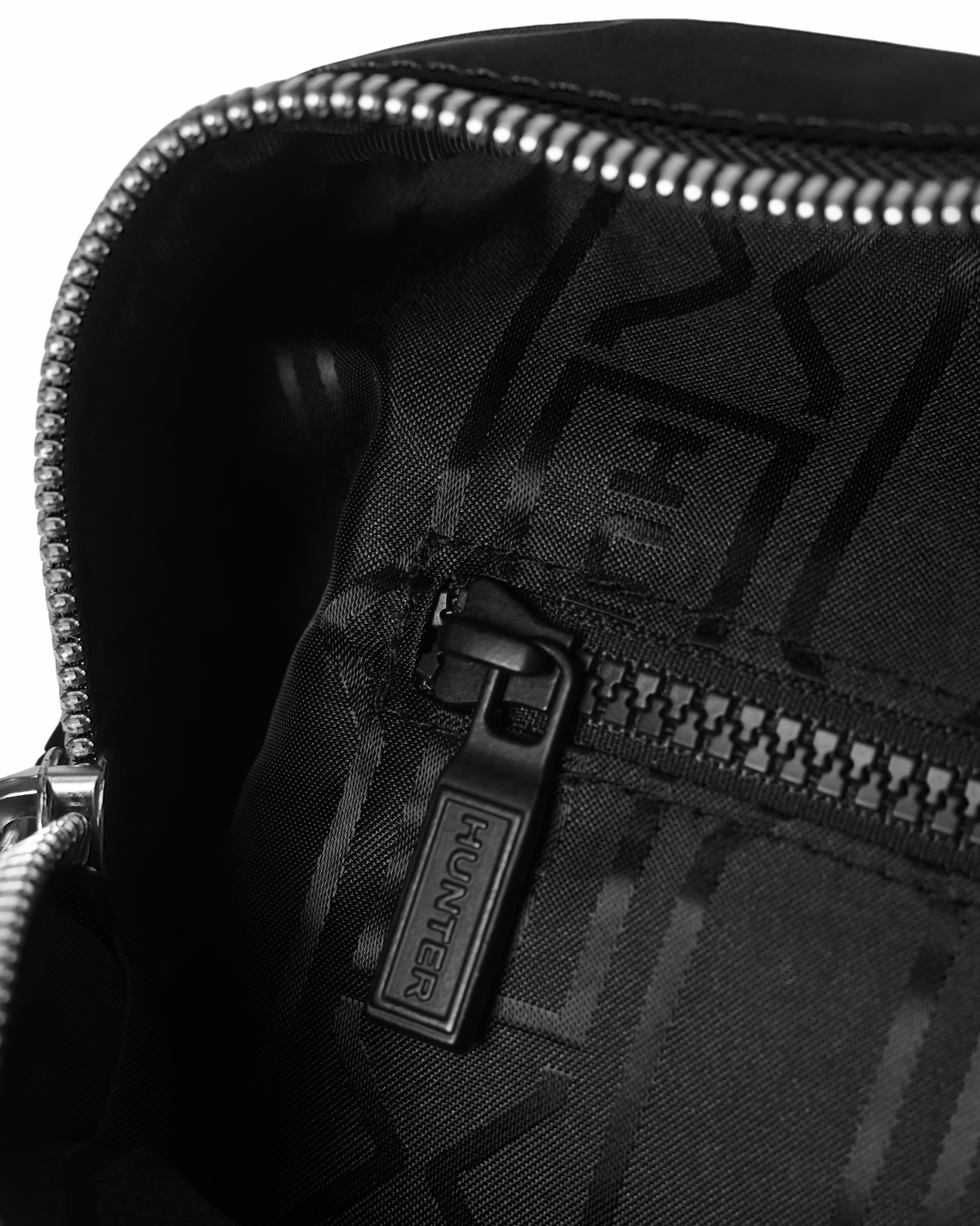 PREMIUM NYLON BARREL BAG