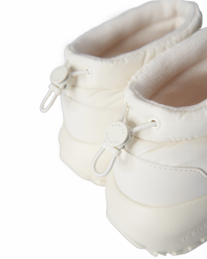 UNISEX TRAVEL FLOW PUFFED TRAINERS