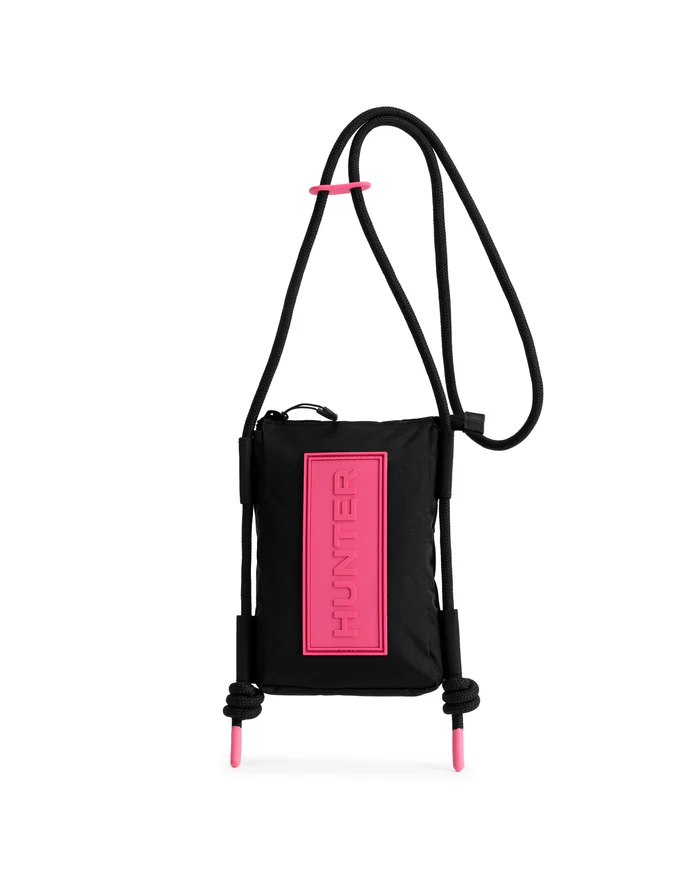 TRAVEL RIPSTOP PHONE POUCH