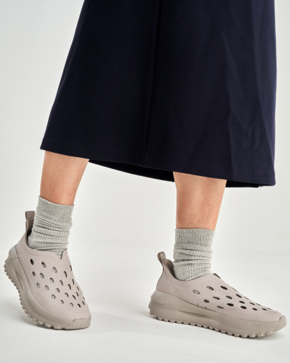 UNISEX TRAVEL FLOW SHOE