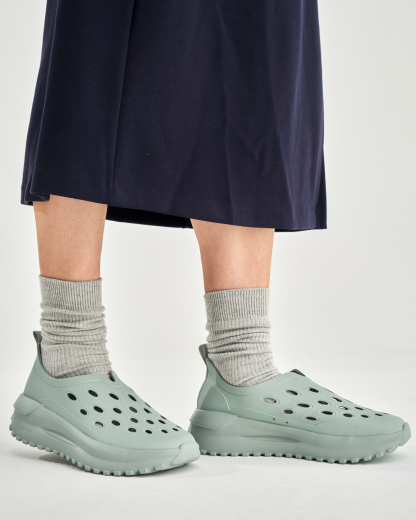 UNISEX TRAVEL FLOW SHOE