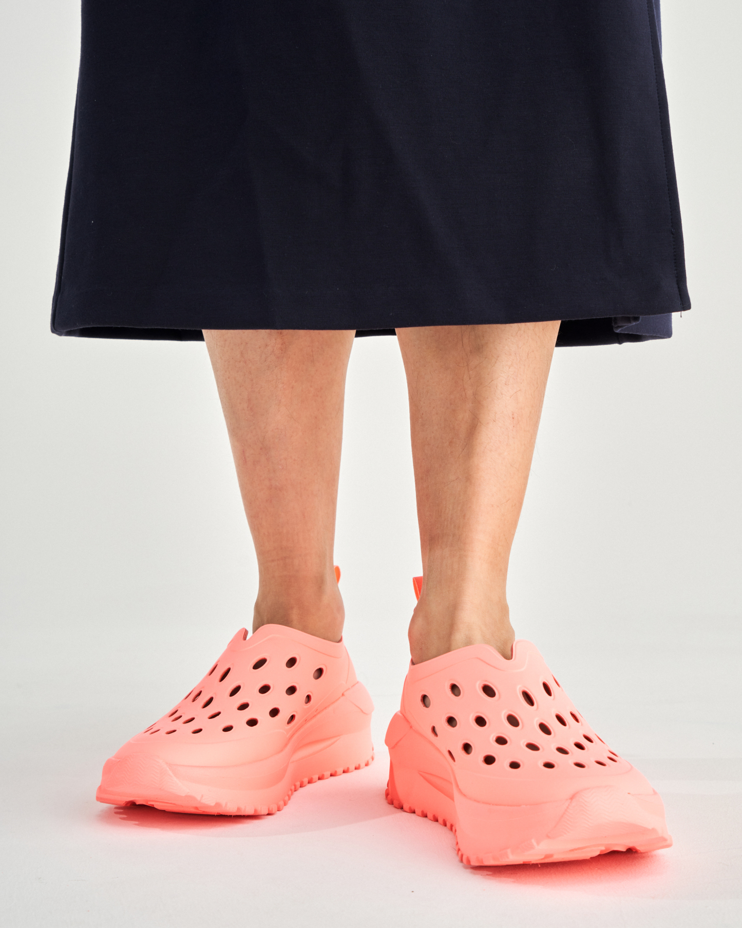 UNISEX TRAVEL FLOW SHOE