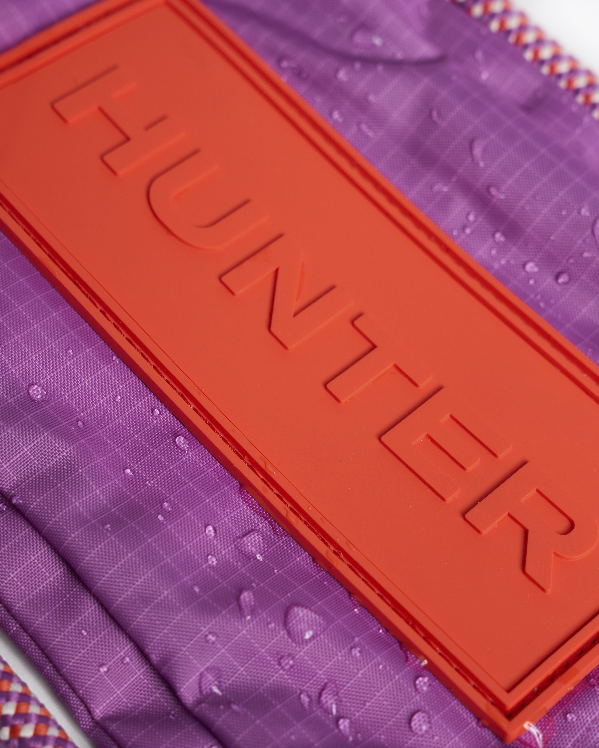 TRAVEL RIPSTOP PHONE POUCH