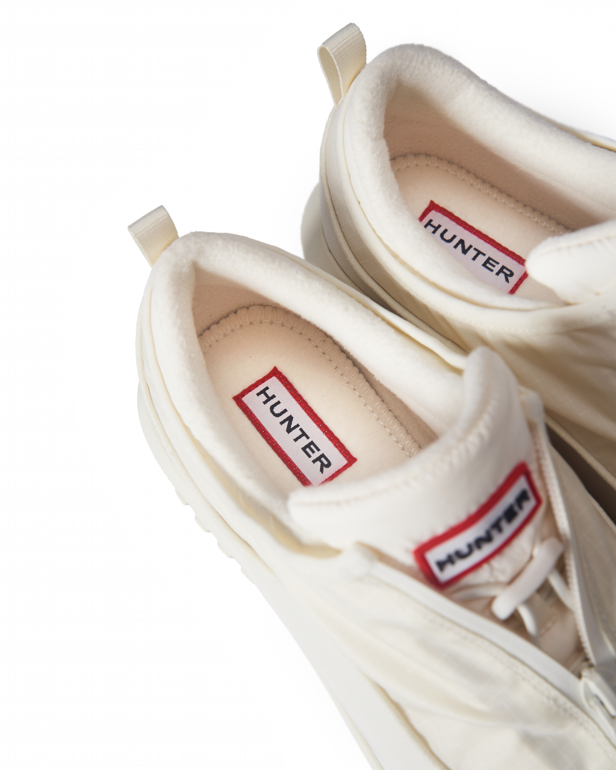 UNISEX TRAVEL FLOW ZIP TRAINERS