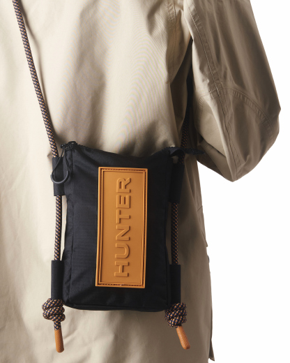 TRAVEL RIPSTOP PHONE POUCH