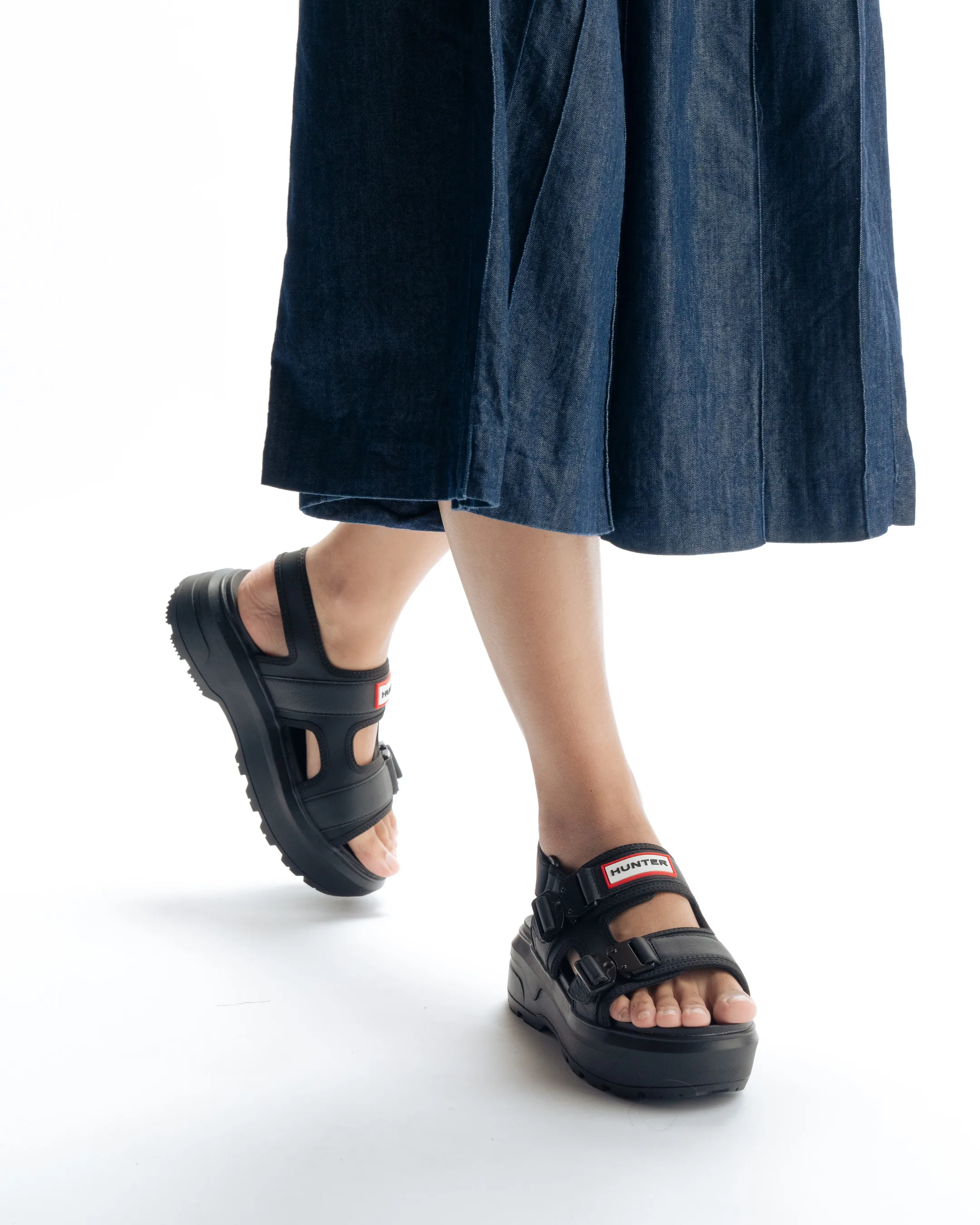 UNISEX CITY REBEL NEO LEATHER BUCKLE SANDALS