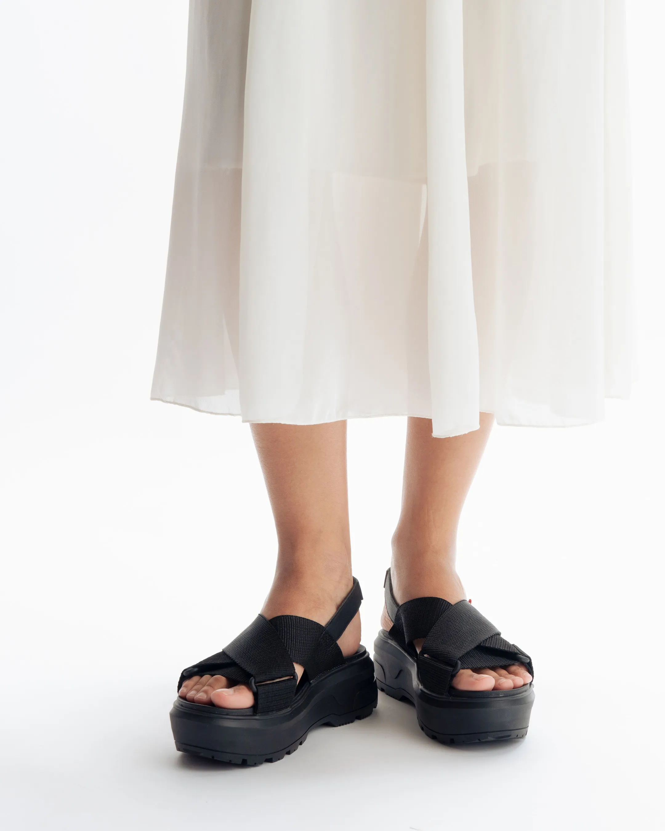 UNISEX CITY REBEL WEBBING CROSS-OVER SANDALS
