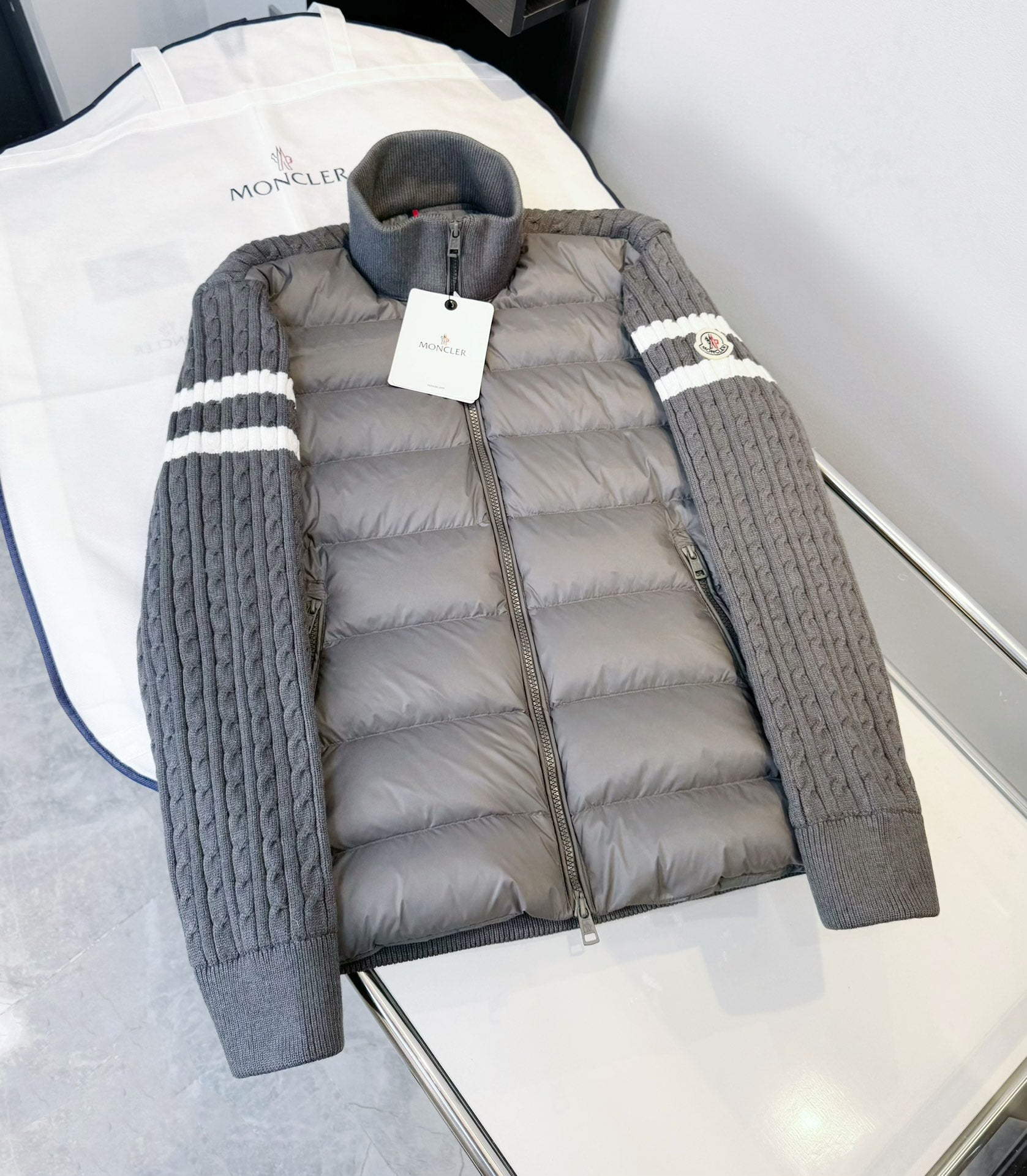 MONCLER    2024年最新作 スタンドカラーニットパッチワークダウンジャケット