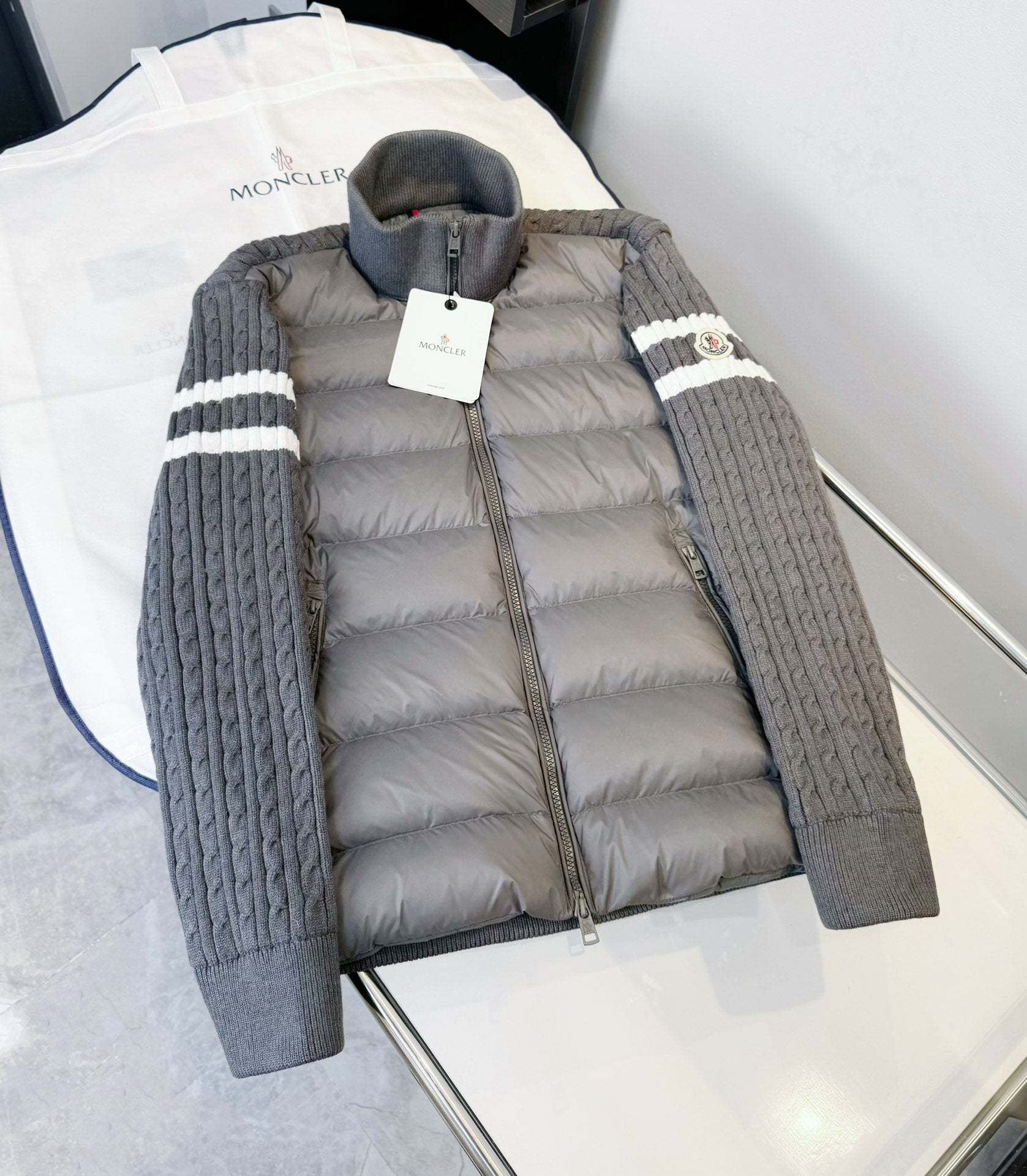 MONCLER    2024年最新作 スタンドカラーニットパッチワークダウンジャケット